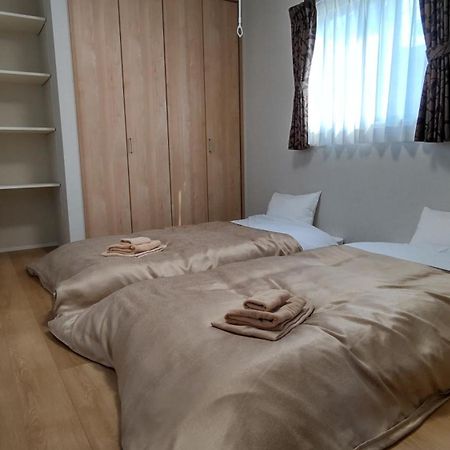 Basic Hotel จิจิบุ ภายนอก รูปภาพ